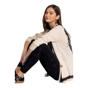 Johnny Was Casia Tonal Embroidery Leggings Black